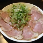 ひげ坊主 - H.27.6.6.夜 自家製チャーシューねぎポン酢 450円