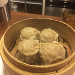 支那麺 はしご 銀座八丁目店 - 焼売