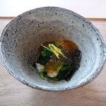 八雲茶寮 - 先付…帆立、小松菜、岩のりに甘酢のジュレ 