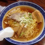 食堂いずみ - ラーメン