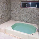 民宿 青岬 - 十分に広い浴室。温泉ではないけど、ゆったりと寛げる