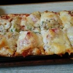 ワン、ツウ、エイト - ベーコンピザ