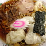 進京亭 - ワンタンメン（アップ）