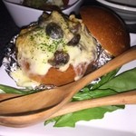 シルエラ - 牡蠣とキノコのクリームグラタン
