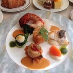 カフェ・ダイニング パームツリー - 期間限定特別メニュー：オマール海老と白身魚、帆立貝の盛り合わせ