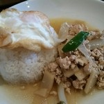 タイ料理バンセーン - ランチ ガパォ。