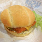 Baga Kingu - ...「フィッシュ＆チーズ（260円）」、要はマックのフィレオ・フィッシュ。。