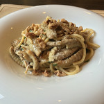 カーサ・デル・チーボ - キタッラ 青森シャモロック、白レバー、クルミのラグー