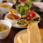 五月の鄙 - 料理写真:本日のランチ（パンバージョン）