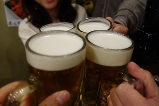 Yakiniku Horumon Seigo - 生ビールで乾杯！