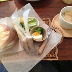 cafe RODI - サンドイッチとスープ(\1000)