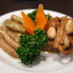 中華ダイニング高格 - 油焖笋（筍の醤油煮）と四喜烤麸（烤麩の煮物）