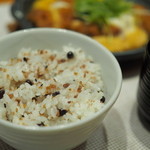 旬菜うちごはん 菜々家 - 自然の恵みたっぷり！十八穀米