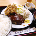 唐揚げハンバーグ定食
