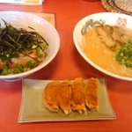 長浜ラーメン博多屋 - まんぷくセット