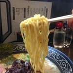 ひげ坊主 - H.27.11.16.昼 みそとんこつらぁめん(太麺) 750円