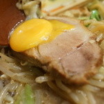 大麓ラーメン 麓郷舎より - 黄身だけ