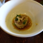 Asahi Grill Keeaumoku LLC - お約束の生姜と醤油で