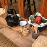 星のや富士 - ダッチオーブンで作った焼きリンゴ