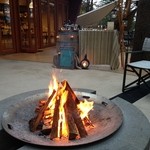 星のや富士 - 焚き火ラウンジ