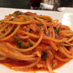 甘エビでとったダシとズワイガニのトマトソーススパ