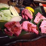 Yamazakura - 焼肉…5点盛り