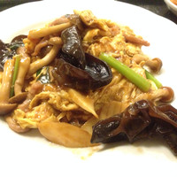中国料理 盤古殿 新横浜プリンスホテル店 - 玉子と木くらげ肉野菜炒め アップ