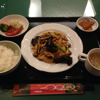 中国料理 盤古殿 新横浜プリンスホテル店 - 玉子と木くらげ肉野菜炒め 920円 税込