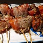 もつ焼き 煮込み 楓 - トマト巻き