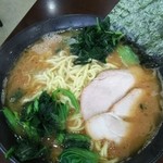 ラーメン 杉田家 - らーめん大 青菜増 