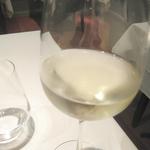 ル・ヴァンキャトル - 白・グラス（シャルドネ）　￥1100？