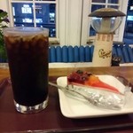 CAPRI - □アイスコーヒー　300円(内税)/ベリーベリーショート　300円(内税)□