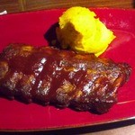 Nana's Cafe - 「骨付バーベキューポークリブ　マッシュポテト付き」（＄27）