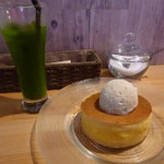 雪ノ下銀座 - 四つ葉クリームチーズとサワークリームのパンケーキ