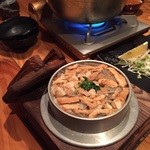 個室居酒屋 美濃や - 鷄の炊き込みご飯は釜めしスタイルで熱々でいただける
