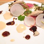 ビストロアム - ランチコース 3888円 の燻製香る冷製大根 2種のバルサミコソース