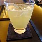 虎屋菓寮 - 冷煎茶