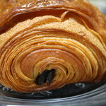 ブーランジェリー　ジン - チョコデニッシュ　生地がたまらないおいしさ