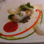ラトラス - 2010.６月 サゴシとズワイガニのムースのパートブリック包み焼き　赤ピーマンのクーリ
