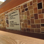 らーめん専門 和心 - 卓上調味料無し。箸と爪楊枝は、引き出しに収納されてます。