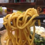 ラーメン神山 - H.27.11.17.夜 麺リフト(煮込み味噌らーめん中太麺)