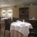 ラ・トルテュ - 店内