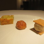 ラ・トルテュ - アミューズ・ブーシュ