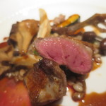 ラ・トルテュ - 小鳩のロースト(断面)