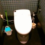 らーめん一作 - 新しくなったトイレ(ウォシュレット完備)