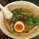 キブン、デ、、サチオ - スペシャル醤油 細麺 ８３０円
      ２０１５年１１月１８日実食