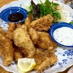 海鮮茶屋 - ぽっぽ(イラ)のフライ。自家製タルタルソースも美味しく、夢中で食べていました。笑  サクッ、ふわっ！