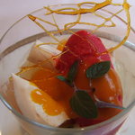 ラトラス - 2010.６月 グレープフルーツのメレンゲムースとフランボワーズのソルベ　マンゴークーリ