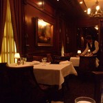 Hy's STEAKHOUSE - 