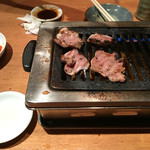 北上ホルモン店 - 豚タン